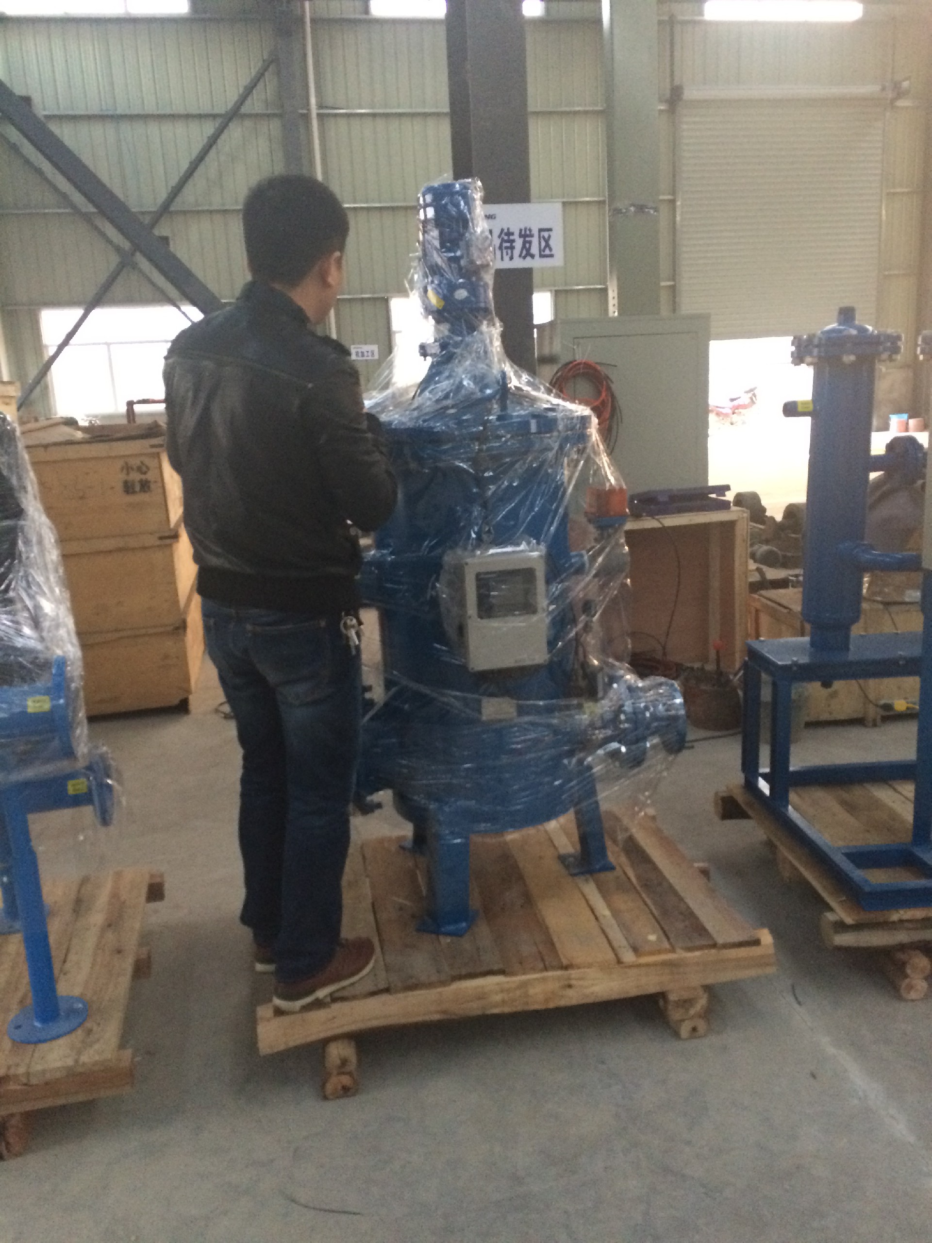 自清洗過(guò)濾器實(shí)物圖 自清洗過(guò)濾器實(shí)物圖